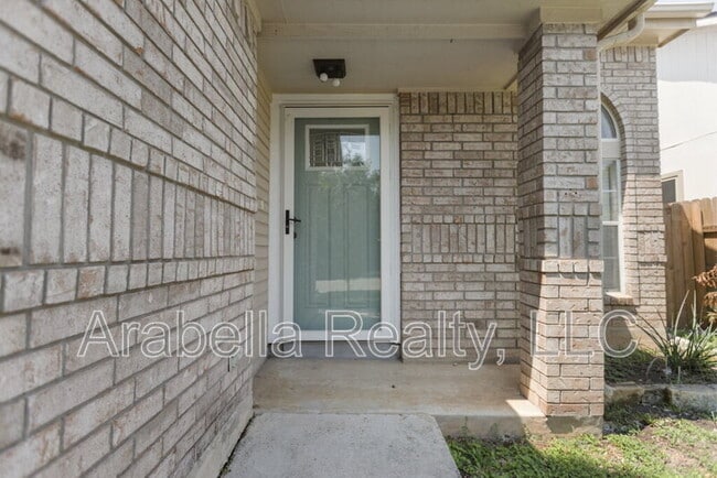 Building Photo - 6931 Quail Branch