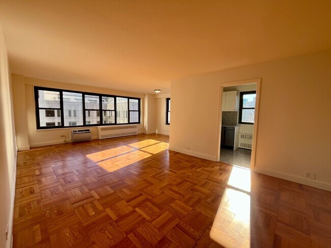 Foto del edificio - 145 Fourth Avenue