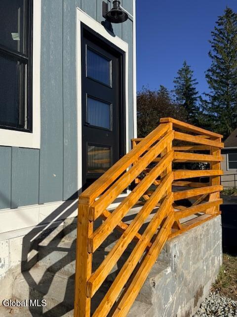Foto del edificio - 761 Pawling Ave