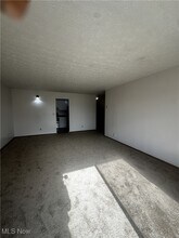 Building Photo - 4849 Grace Rd