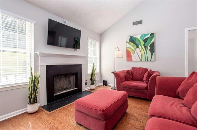 Building Photo - 3905 Waldrop Hills Dr