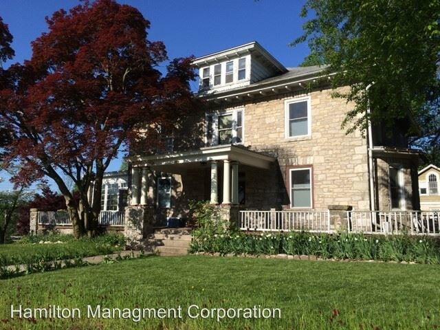 Primary Photo - 4 br, 2 bath House - 230 Meredith Street