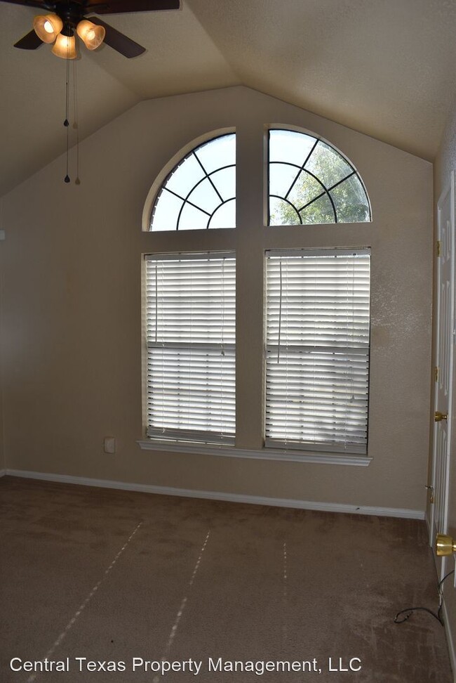 Building Photo - 3 br, 2 bath House - 3905 Littlerock Dr