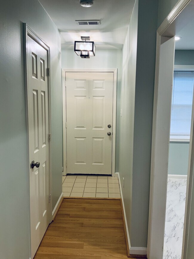 Front Entry - 4102 Washington Blvd
