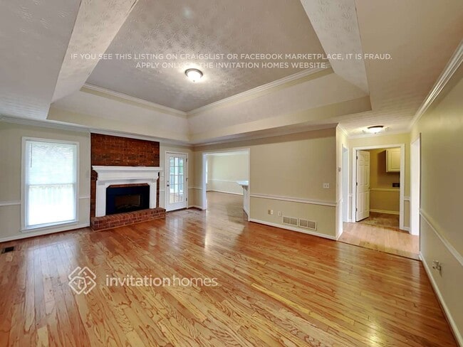 Building Photo - 1700 Little Brook Dr SW