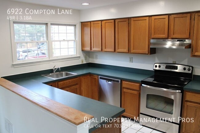 Foto del edificio - 6922 Compton Ln