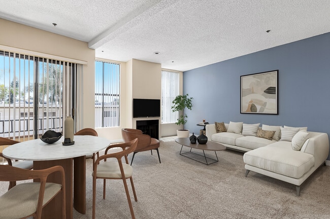 Building Photo - Live the Dream at The Diplomat Apartments!