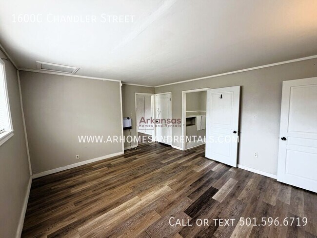 Building Photo - 1600C Chandler Street-