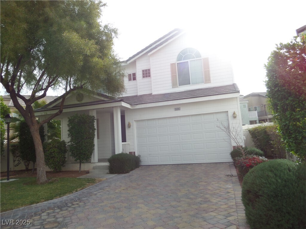 Foto principal - 10382 Cherry Brook St