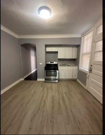 Building Photo - 8055 S Paulina St