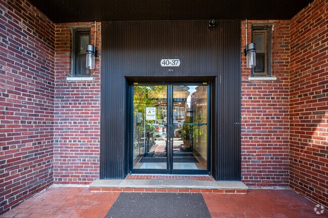 Foto del edificio - 40-37 77th St