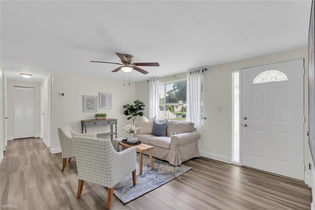 Building Photo - 4 br, 2 bath House - 5624 63Rd Street N