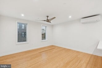 Building Photo - 1302 S 18th St