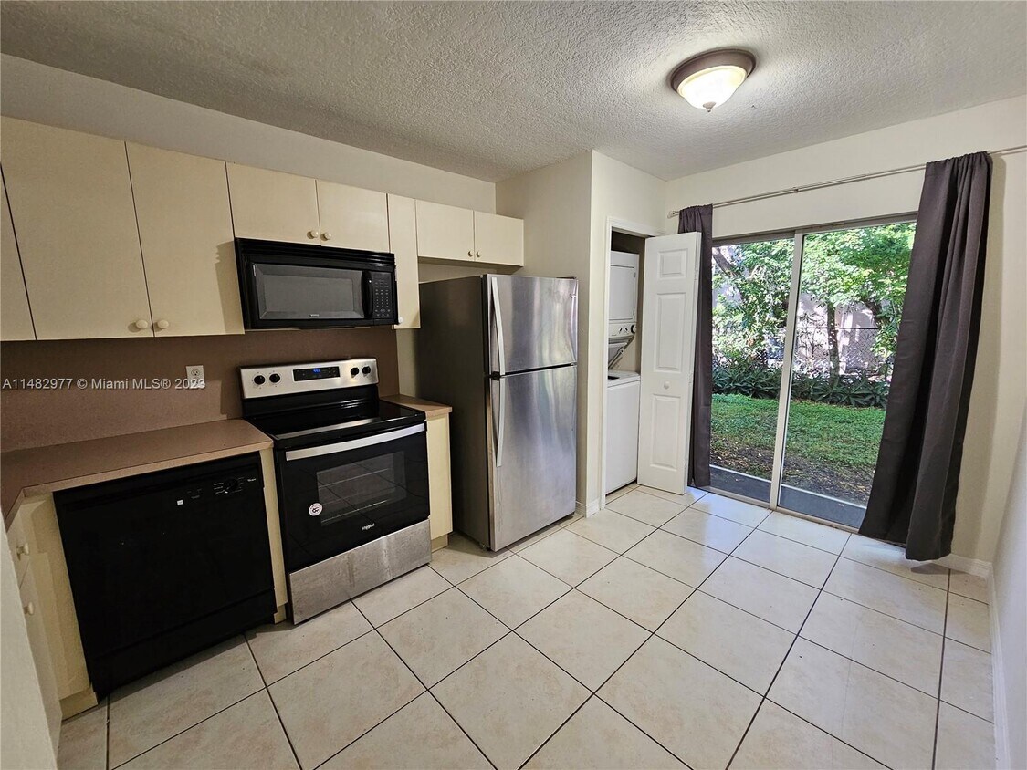 Primary Photo - 1251 SE 29th St