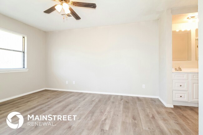 Foto del edificio - 317 NW 118th St