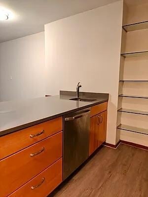 Foto del edificio - 300 Albany St