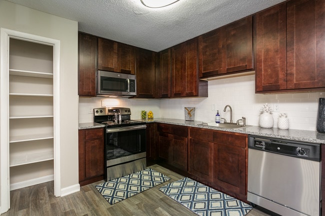 Building Photo - The Park at Callington