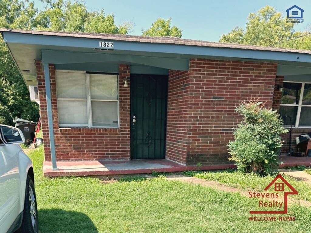 Primary Photo - 1822 Olive St
