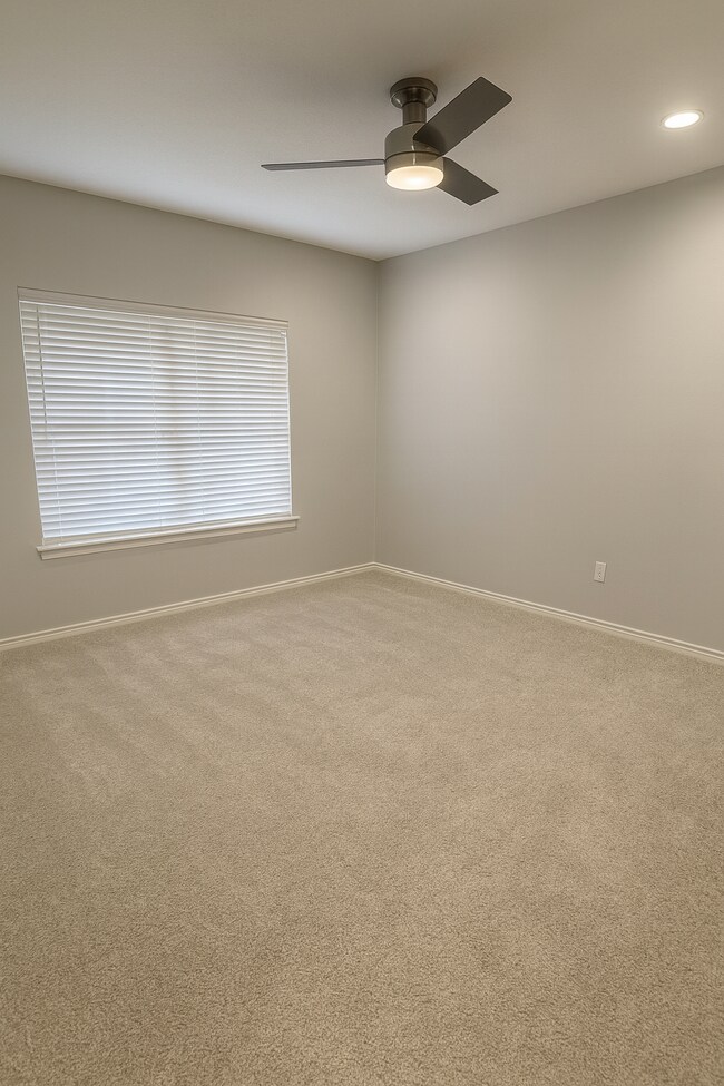 Foto del edificio - 3102 Kings Rd