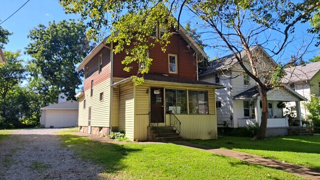 Foto del edificio - 544 Spicer St