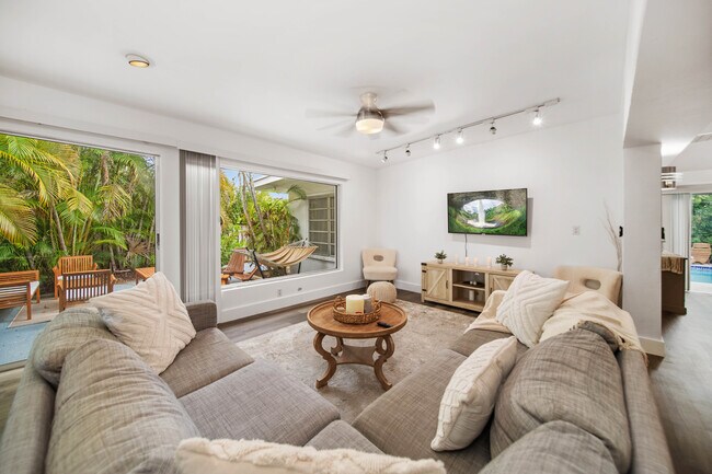 Foto del edificio - 18560 NE 20th Ct