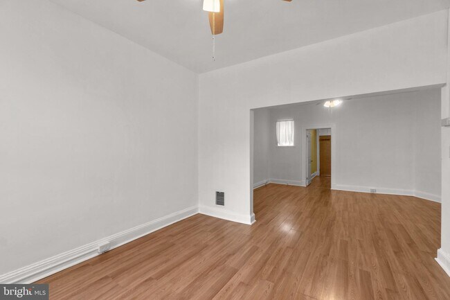 Building Photo - 602 Rappolla St