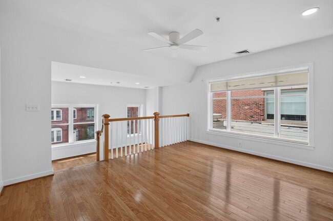 Building Photo - 875 N St NW