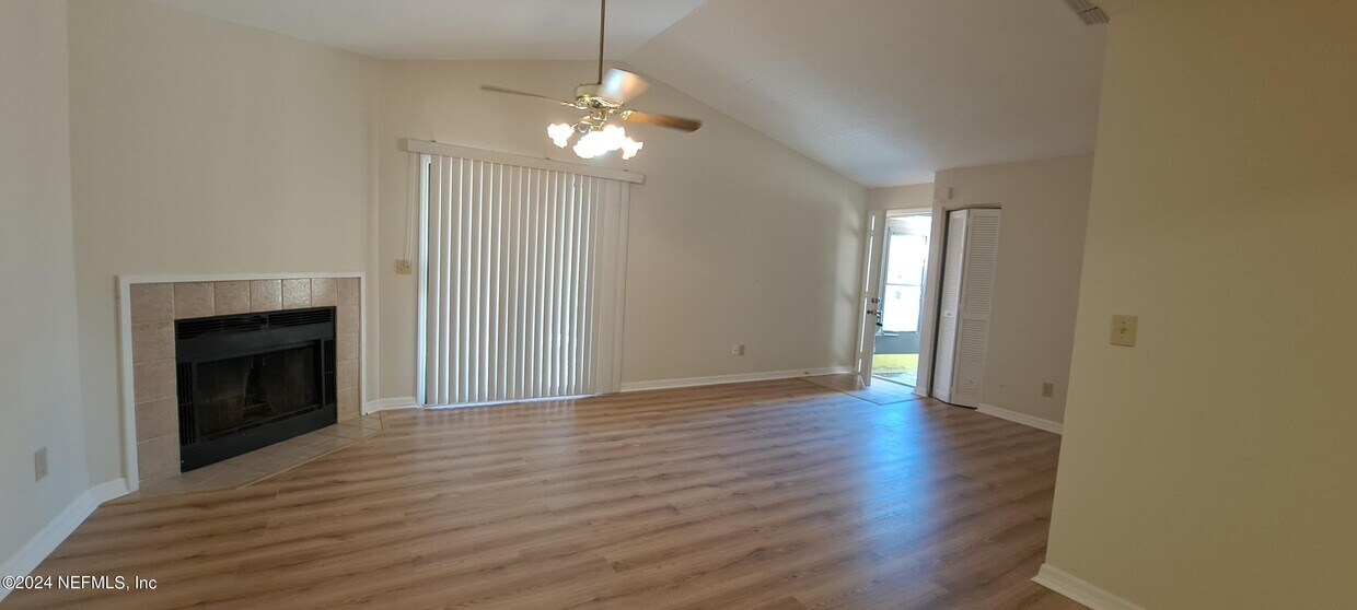 85 Debarry Ave Unit 1013, Orange Park, FL 32073 Condo for Rent in