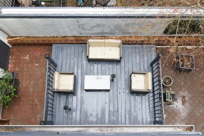 Foto del edificio - 26-3A  STUDIO Gramercy W/D Outdoor Courtyard