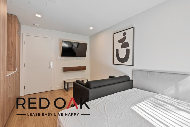 Foto del edificio - ~2 Months FREE~ Fabulous Suite in a Shared...