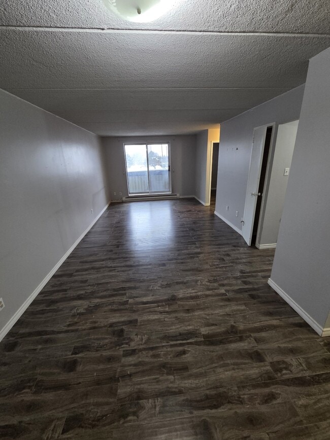 Building Photo - 251 Erb St. W