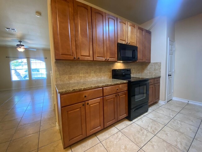 Building Photo - LA JOYA DE LA COSTA, UNIT 202