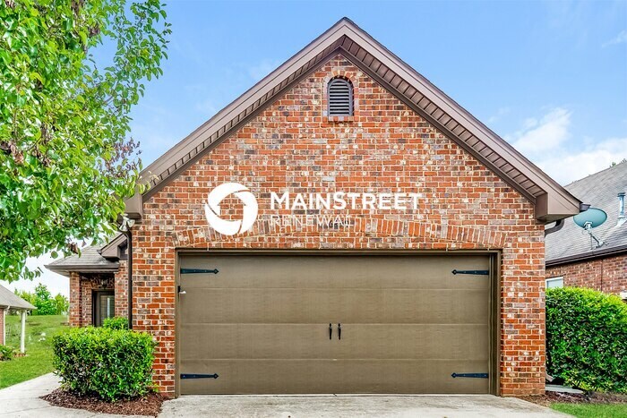 Foto principal - 3 Bedroom Pet-Friendly Home in Leeds, AL w...