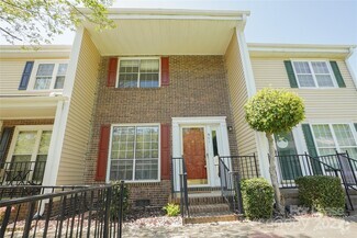 Building Photo - 971 Surry Ln
