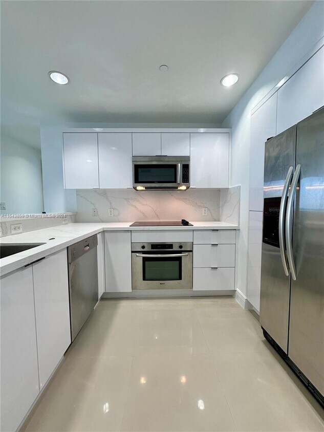 Primary Photo - 1060 Brickell Ave