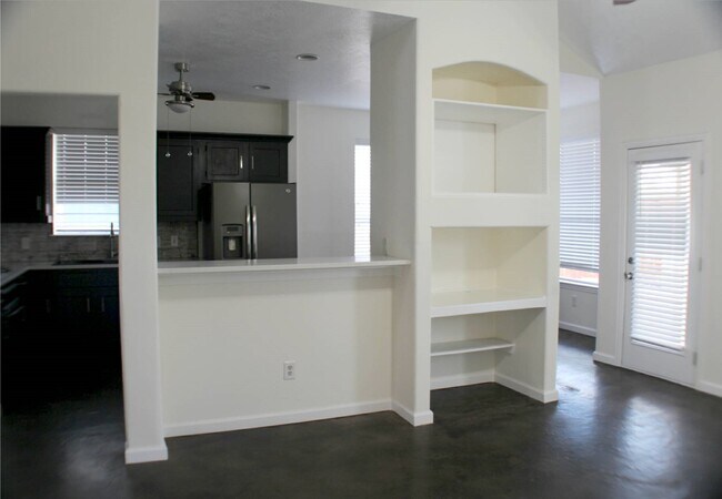 Foto del edificio - 20706 Grenoble Ln