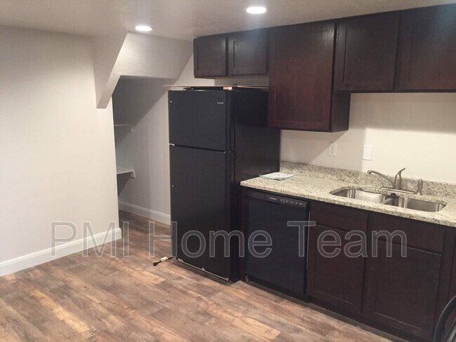 Foto del edificio - 661 14th St