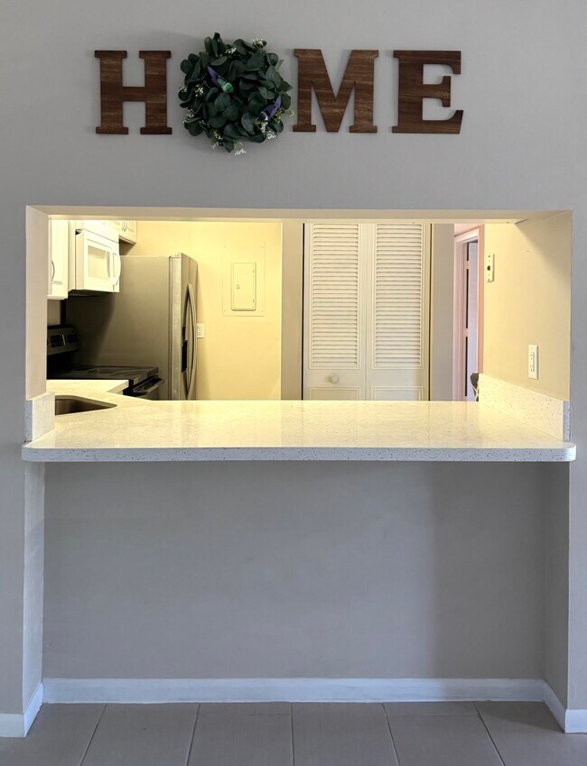 Foto del edificio - 617 Sea Pine Way