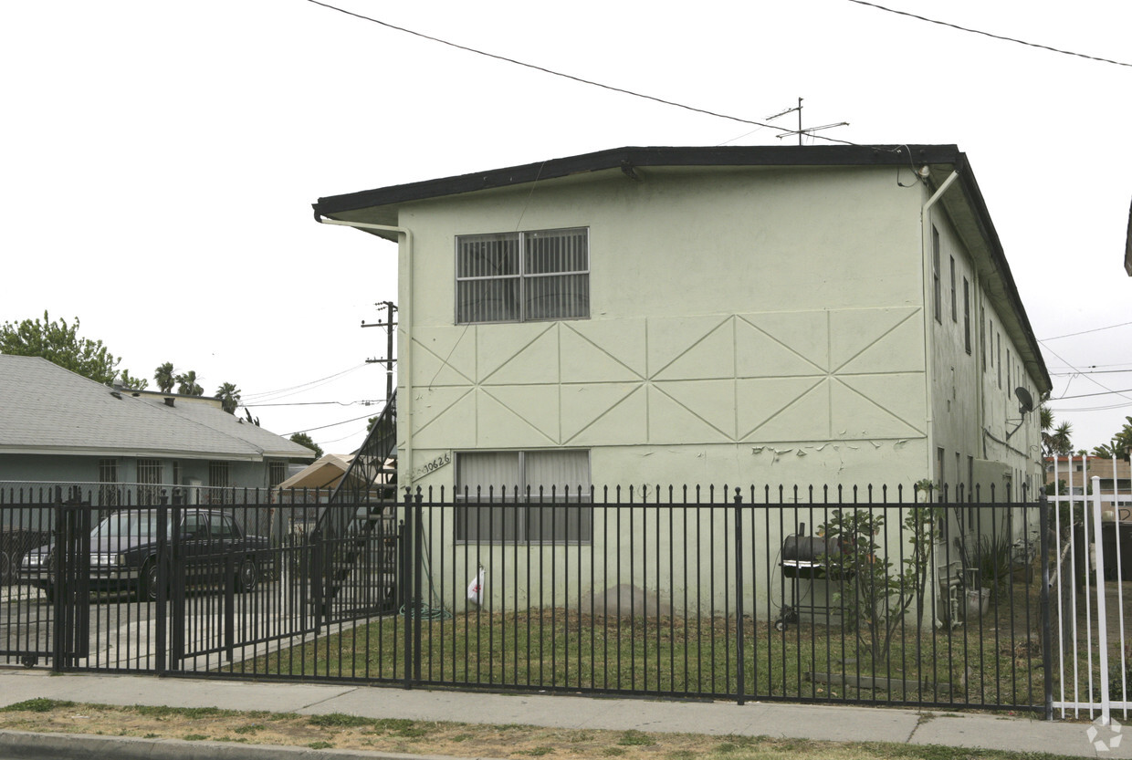 Building Photo - 10626 S. Budlong Ave.