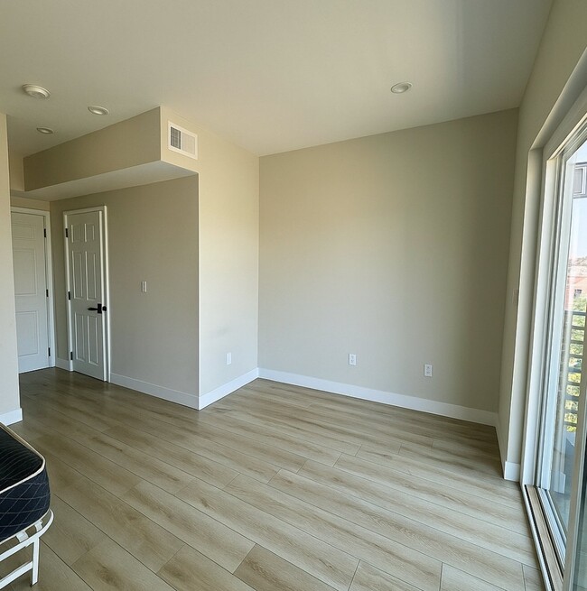 Photo - 1500 Arapahoe St (Los Angeles, CA) Apartment