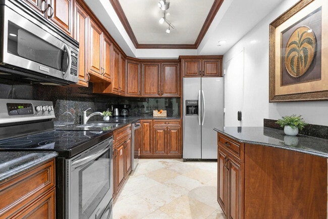 Building Photo - 4001 S Ocean Dr