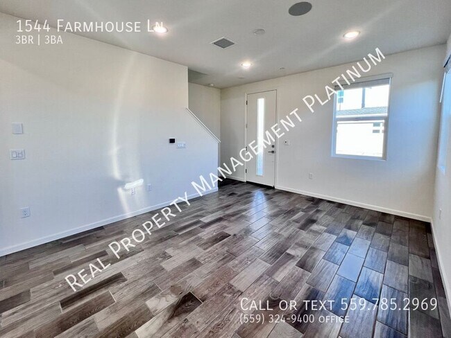 Foto del edificio - 1544 Farmhouse Ln