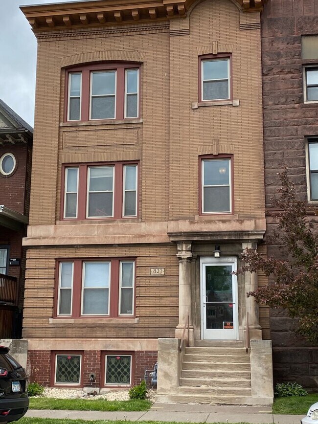 Building Photo - 821 E. 1st