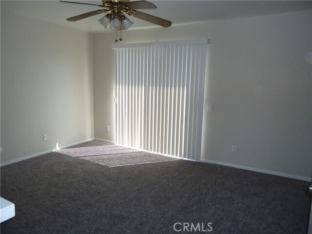 Foto del edificio - 1365 Crafton Ave