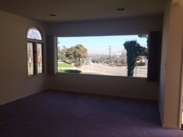 Living Room with City Views - 5507 Calle Mayor