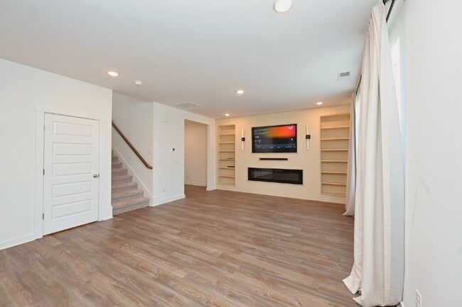 Foto del edificio - Modern 2024 New Construction in Sage Farms – Steps from Dog Park & Trails!