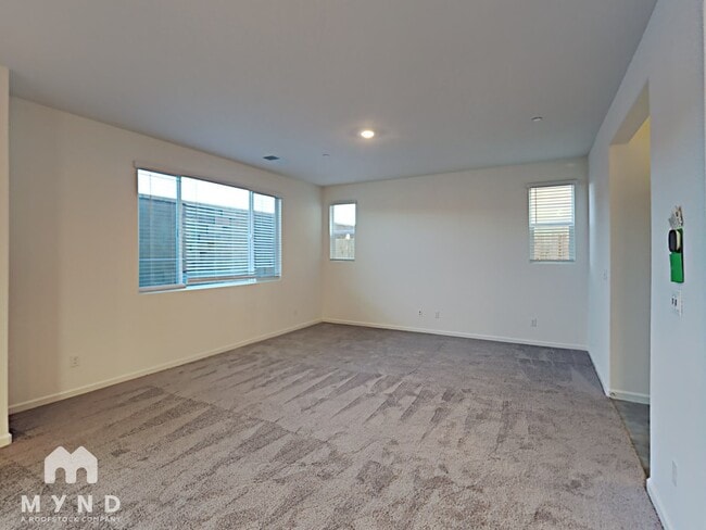 Building Photo - 3292 Auburn Leaf Loop