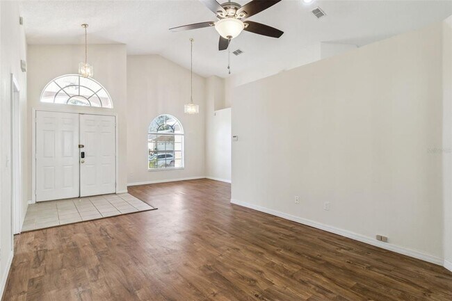 Foto del edificio - 166 Greeley Loop