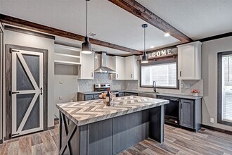 Building Photo - 13110 Lake Villa Dr