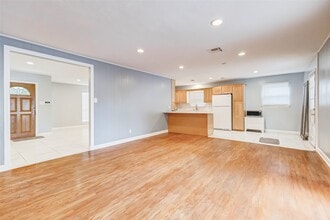 Building Photo - 10062 Haddington Dr